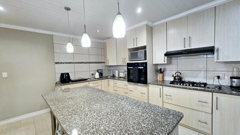 3 Bedroom Property for Sale in Monte Christo Western Cape